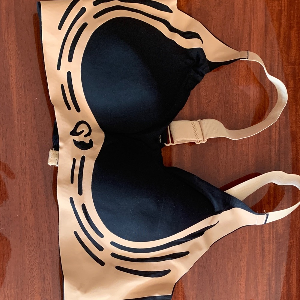 Elegant Black and Tan Women's Bra